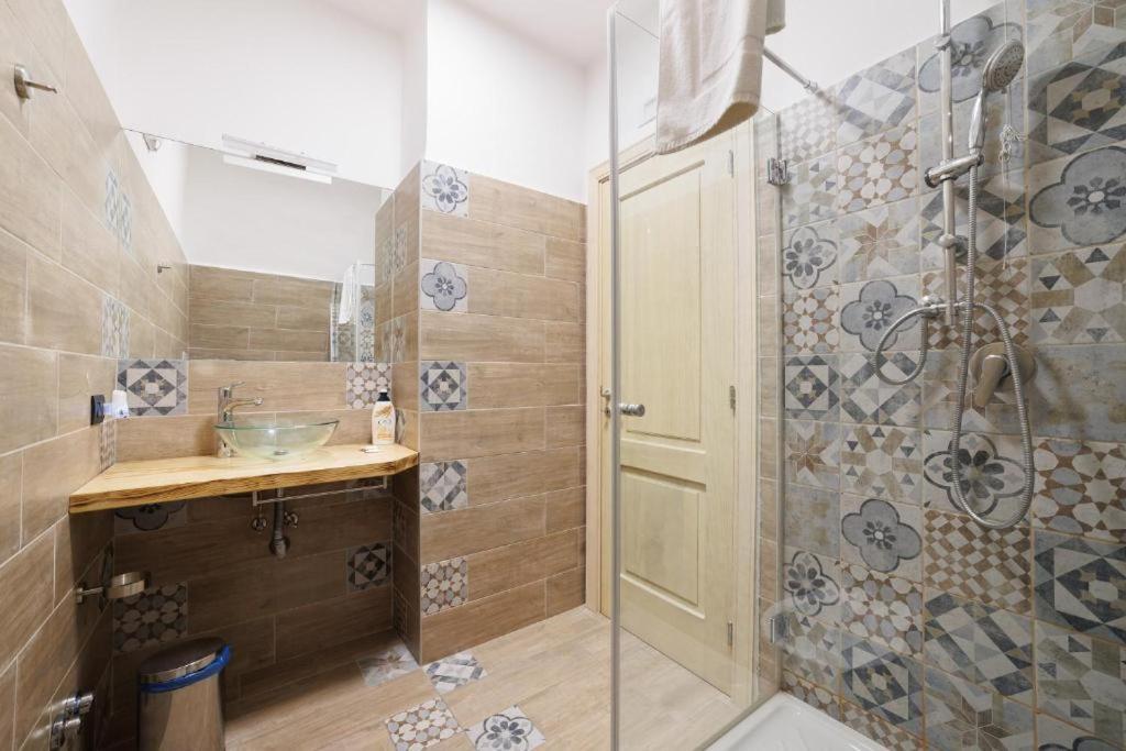 Legnosuites 3 3 Bathrooms Group And Family By Houseinnaples Apartment Naples